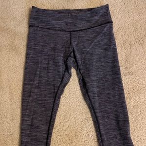 Lululemon Capri Leggings, size 6
